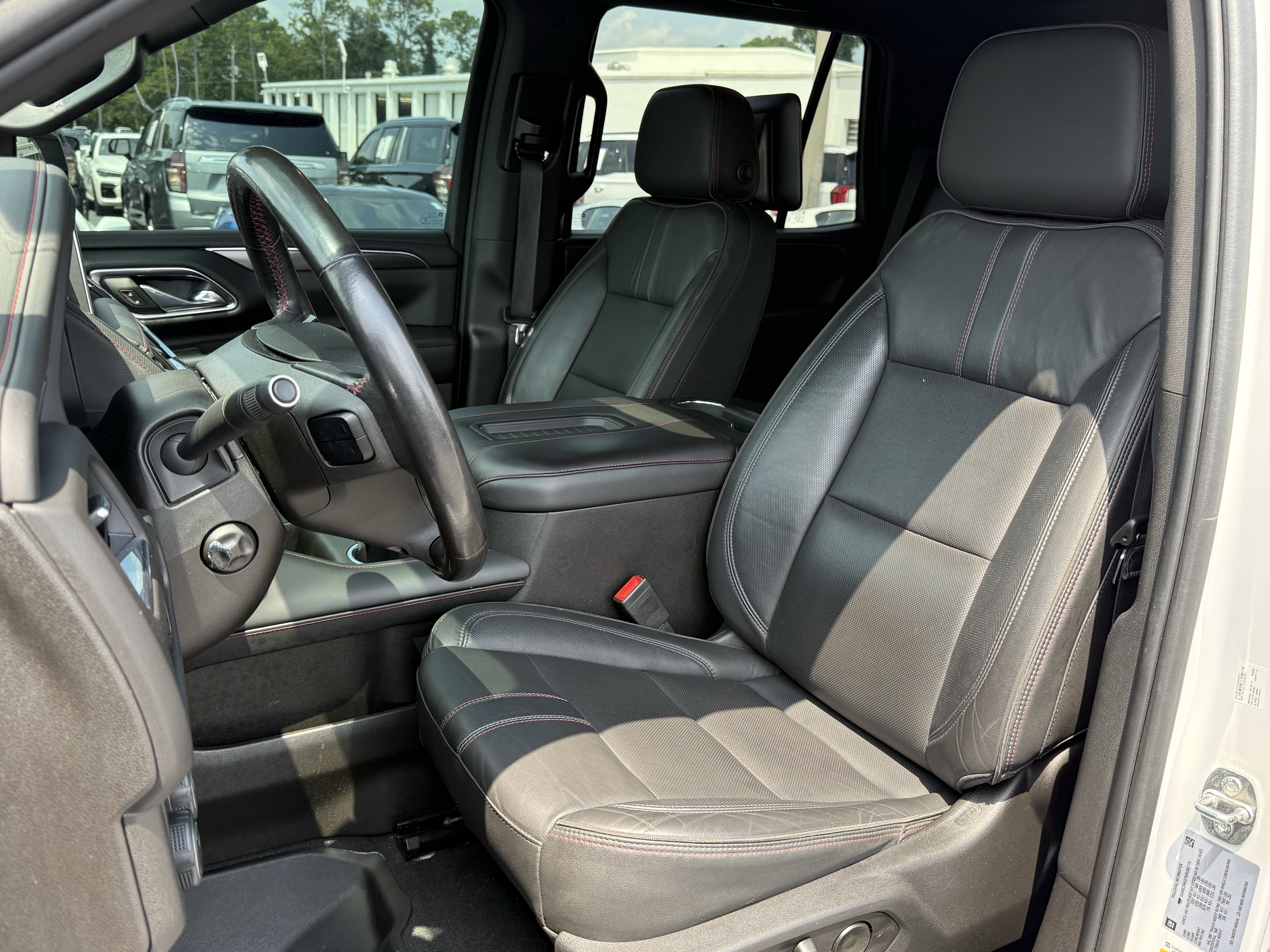 Used 2021 Chevrolet Tahoe RST w/ Luxury Package RWD image 16
