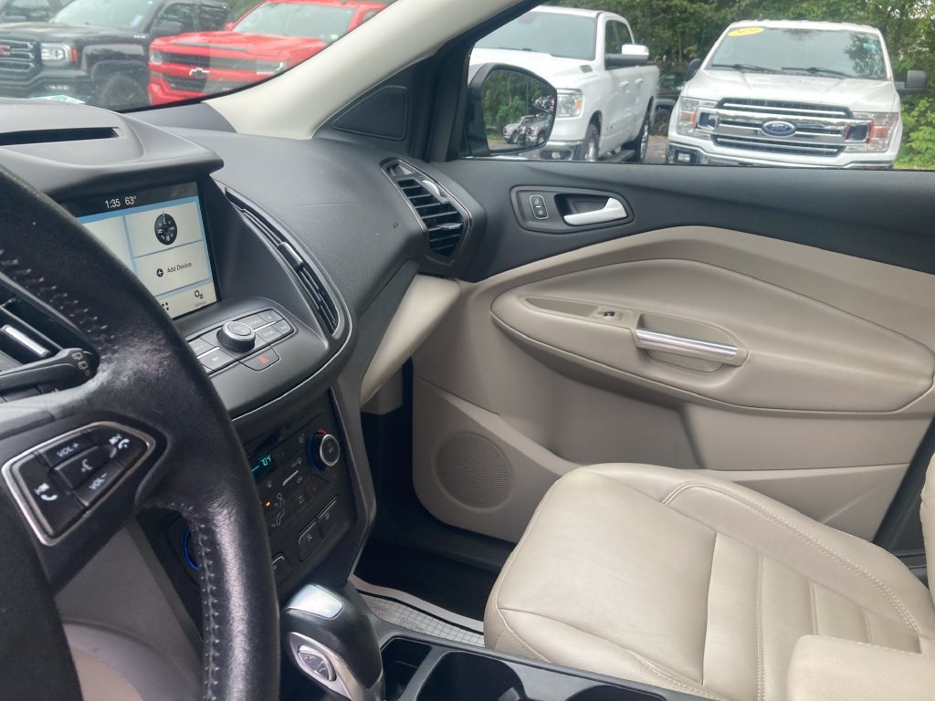 Used 2018 Ford Escape SEL AWD/4WD image 15