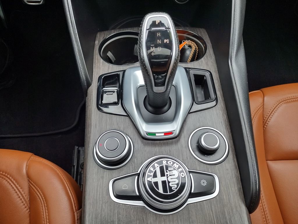 Used 2022 Alfa Romeo Giulia Ti image 29