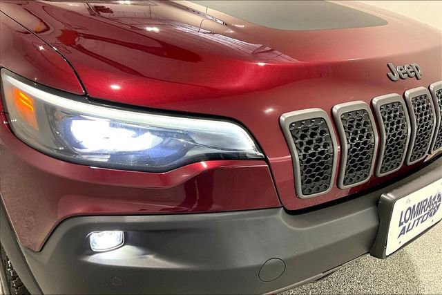 Used 2021 Jeep Cherokee Trailhawk w/ Sun & Sound Group image 30