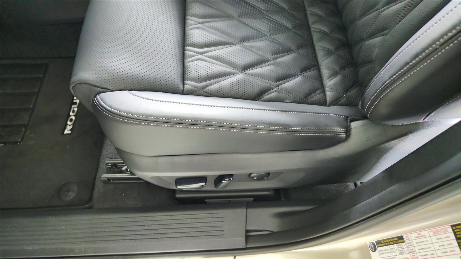 New 2026 Nissan Rogue Platinum w/ Platinum Premium Package AWD/4WD image 18