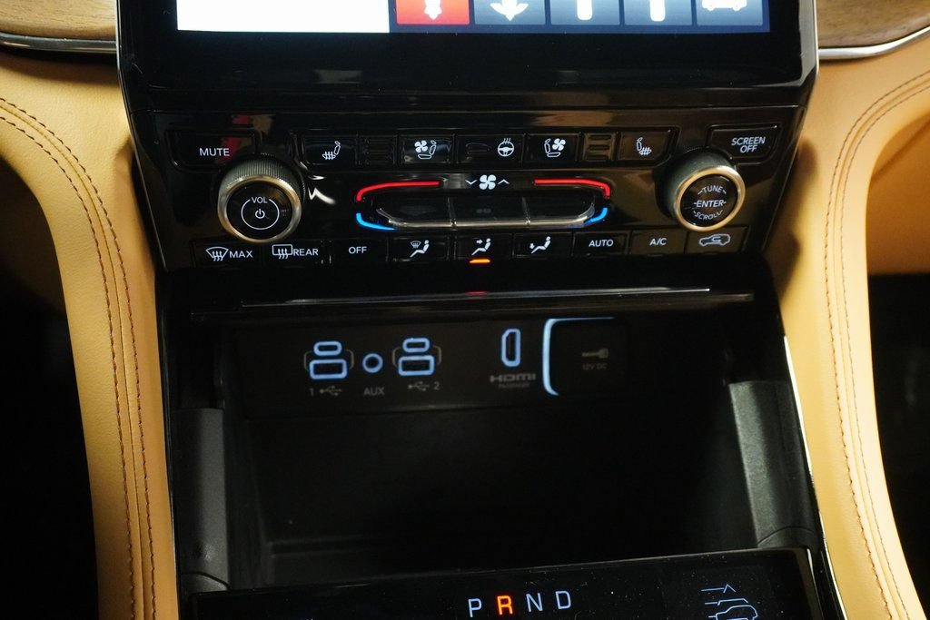 New 2023 Jeep Grand Cherokee Summit AWD/4WD image 23