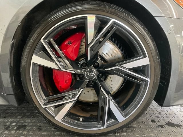 Used 2022 Audi RS 6 AWD/4WD image 4