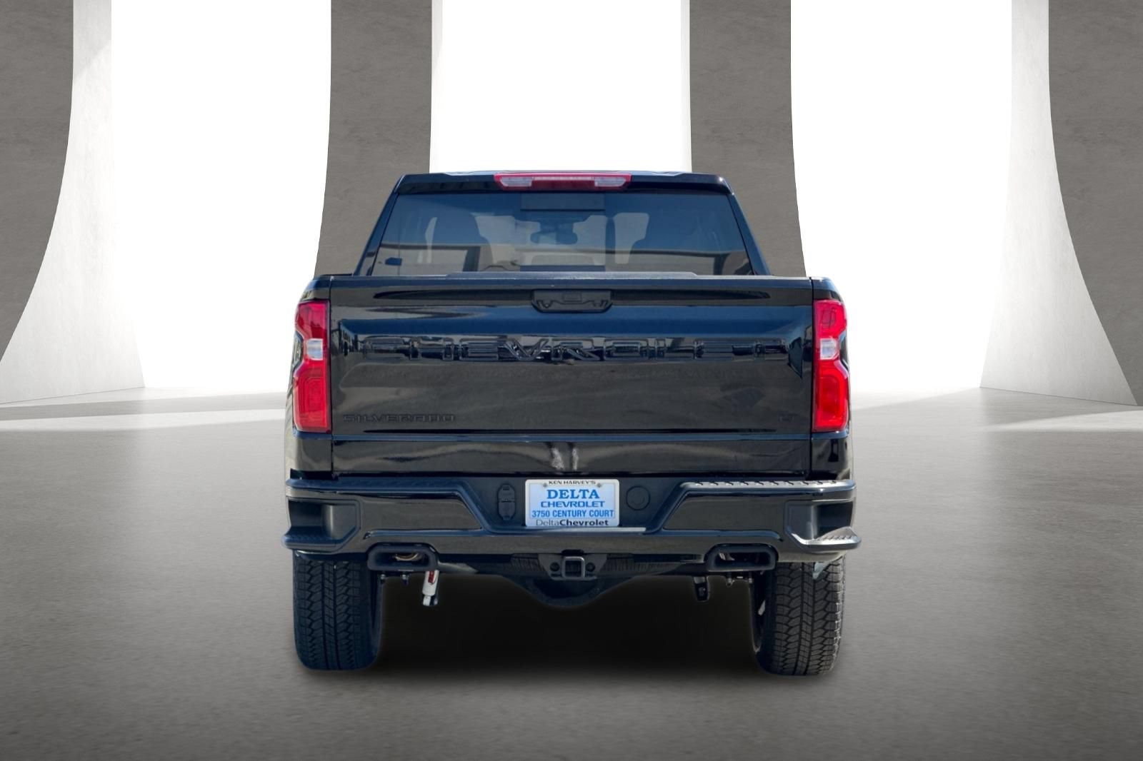 New 2026 Chevrolet Silverado 1500 LT Trail Boss w/ Dark Appearance Package AWD/4WD image 5
