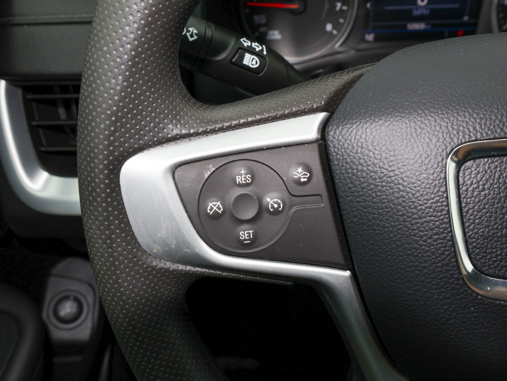 Used 2023 GMC Terrain SLE w/ Driver Convenience Package FWD image 17