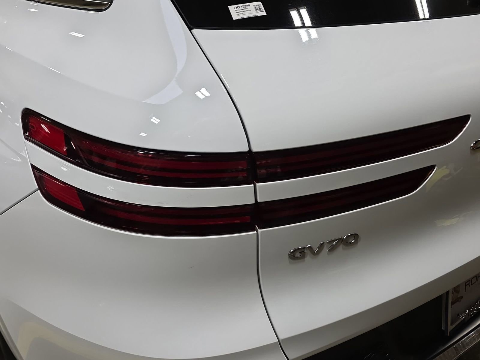 Used 2025 Genesis GV70 2.5T image 36