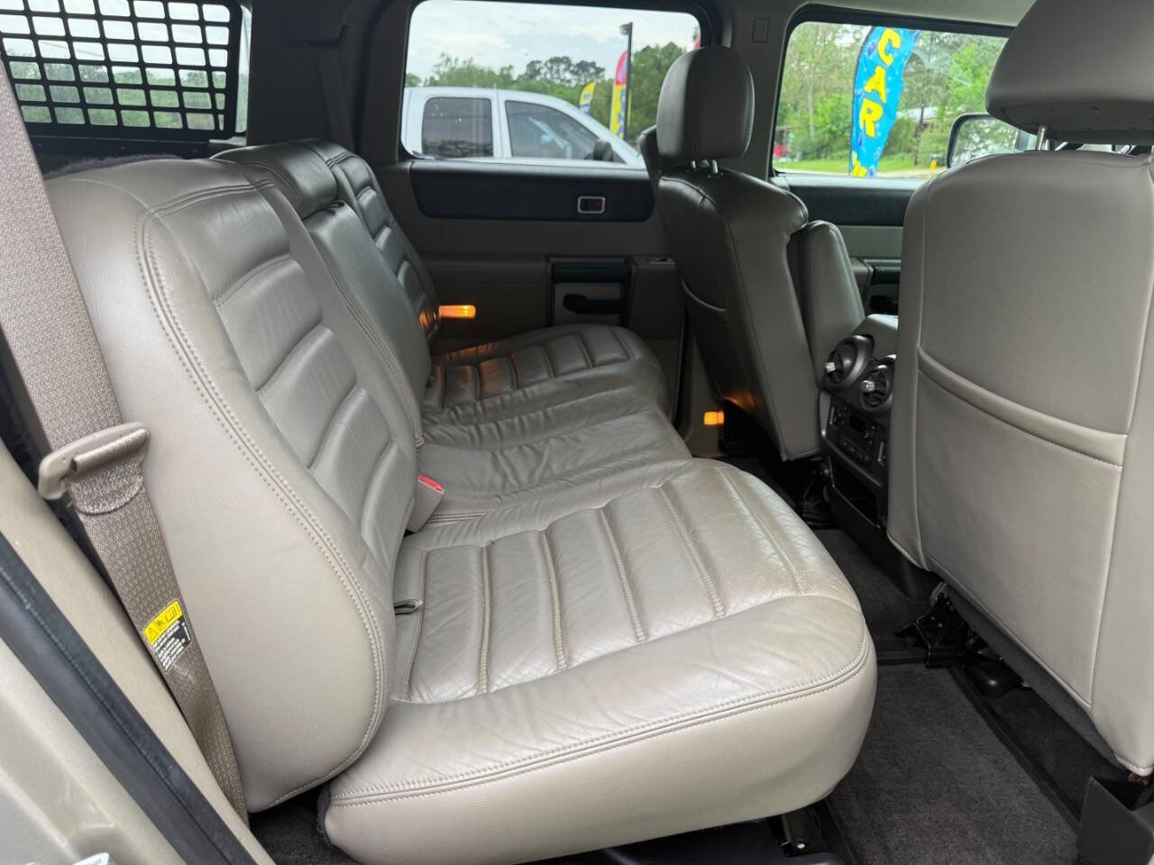 Used 2003 HUMMER H2 w/ Preferred Equipment Group AWD/4WD image 8
