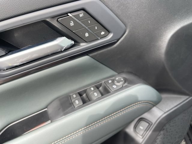 New 2026 GMC Terrain AT4 w/ Convenience Package III AWD/4WD image 13