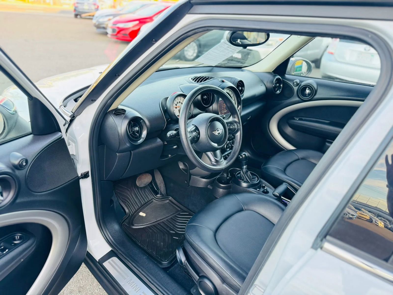 Used 2014 MINI Cooper Countryman FWD image 9