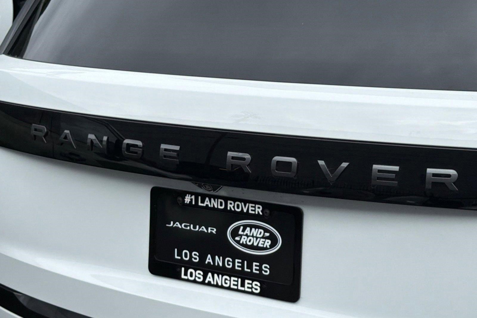 New 2026 Land Rover Range Rover Long Wheelbase SE AWD/4WD image 18