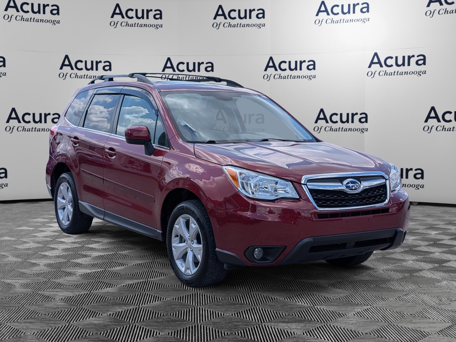Used 2016 Subaru Forester 2.5i Limited AWD/4WD image 2