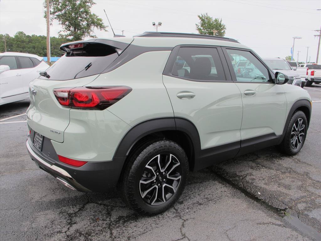 Used 2026 Chevrolet TrailBlazer ACTIV w/ Convenience Package FWD image 3