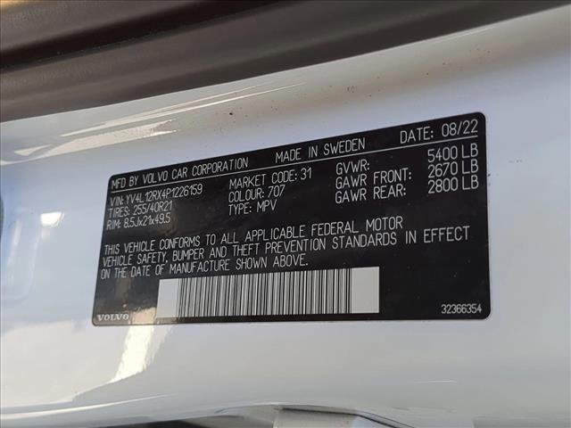 Certified 2023 Volvo XC60 B5 Ultimate w/ Climate Package image 26