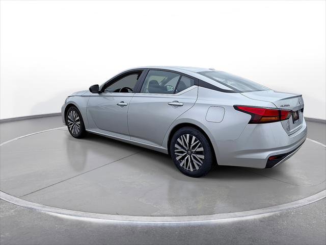 Used 2024 Nissan Altima 2.5 SV FWD image 6