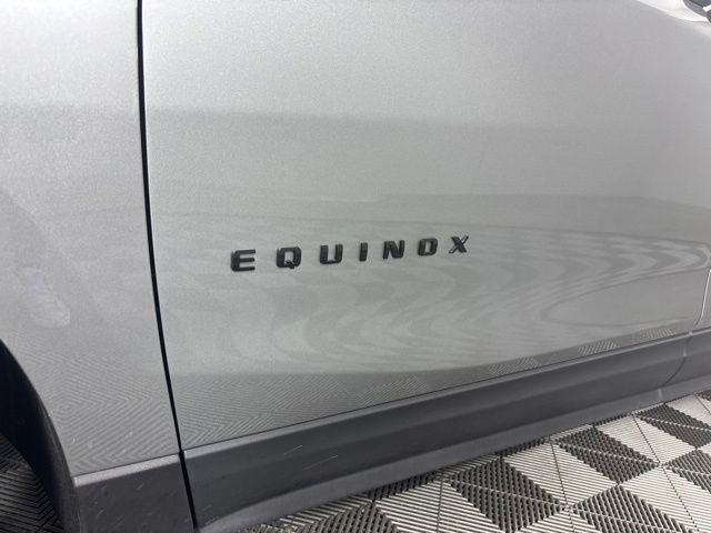 Used 2024 Chevrolet Equinox RS AWD/4WD image 11