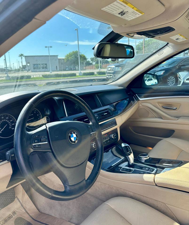 Used 2014 BMW 528i xDrive Sedan AWD/4WD image 3