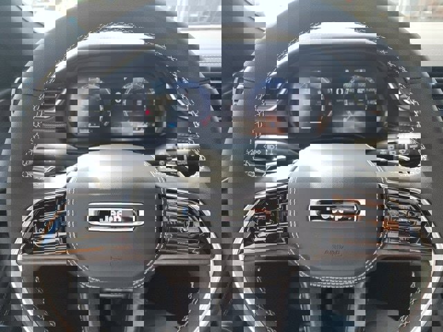 New 2025 Jeep Grand Cherokee L Overland w/ Luxury Tech Group IV image 19