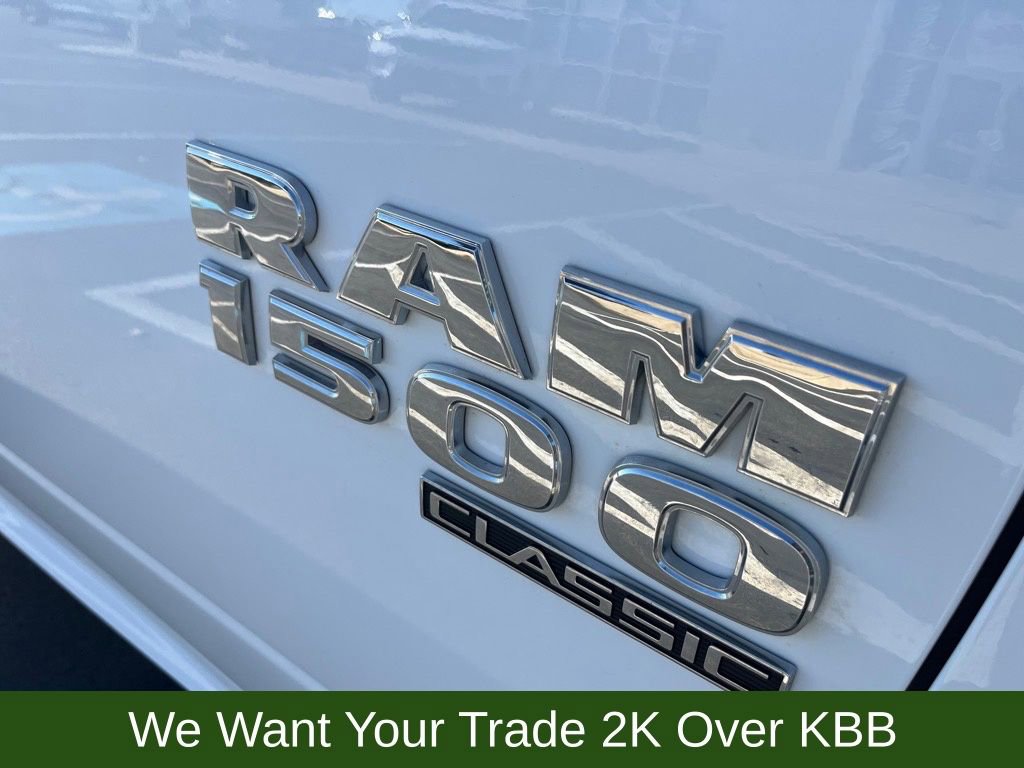 Used 2023 RAM 1500 Classic SLT AWD/4WD image 17