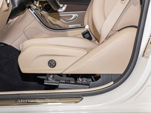 Certified 2022 Mercedes-Benz GLC 300 4MATIC image 15