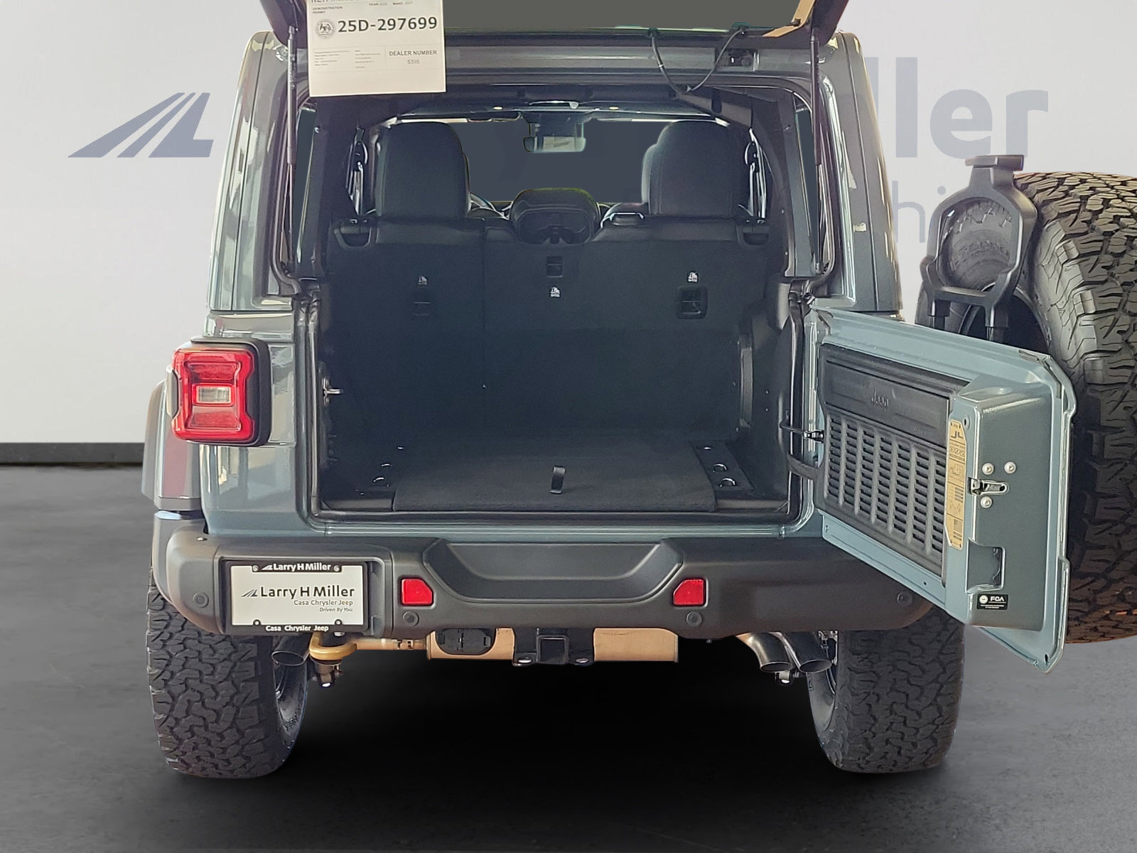 New 2025 Jeep Wrangler Unlimited Rubicon 392 image 28