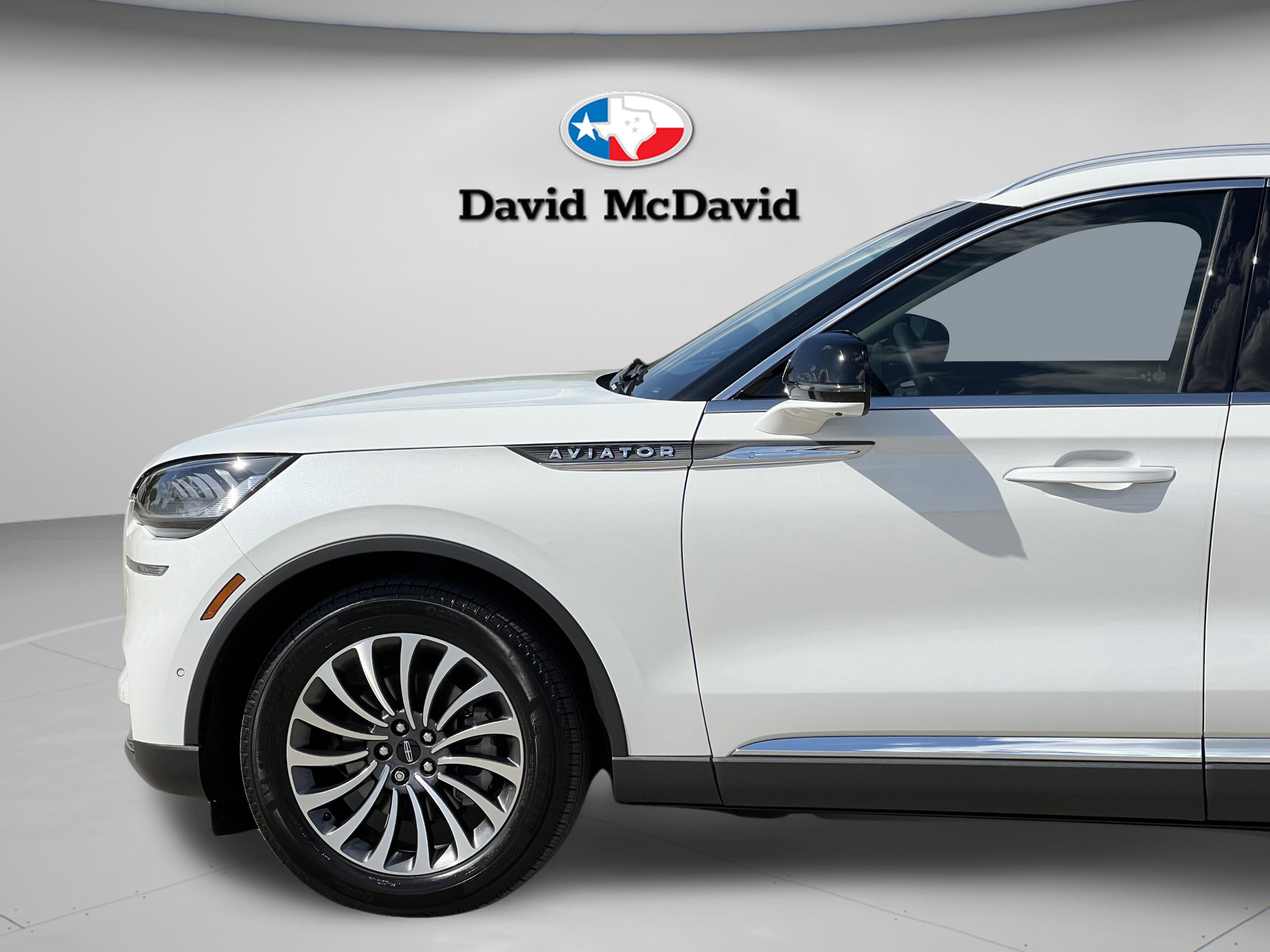 Used 2023 Lincoln Aviator Reserve w/ Equipment Group 201A image 33