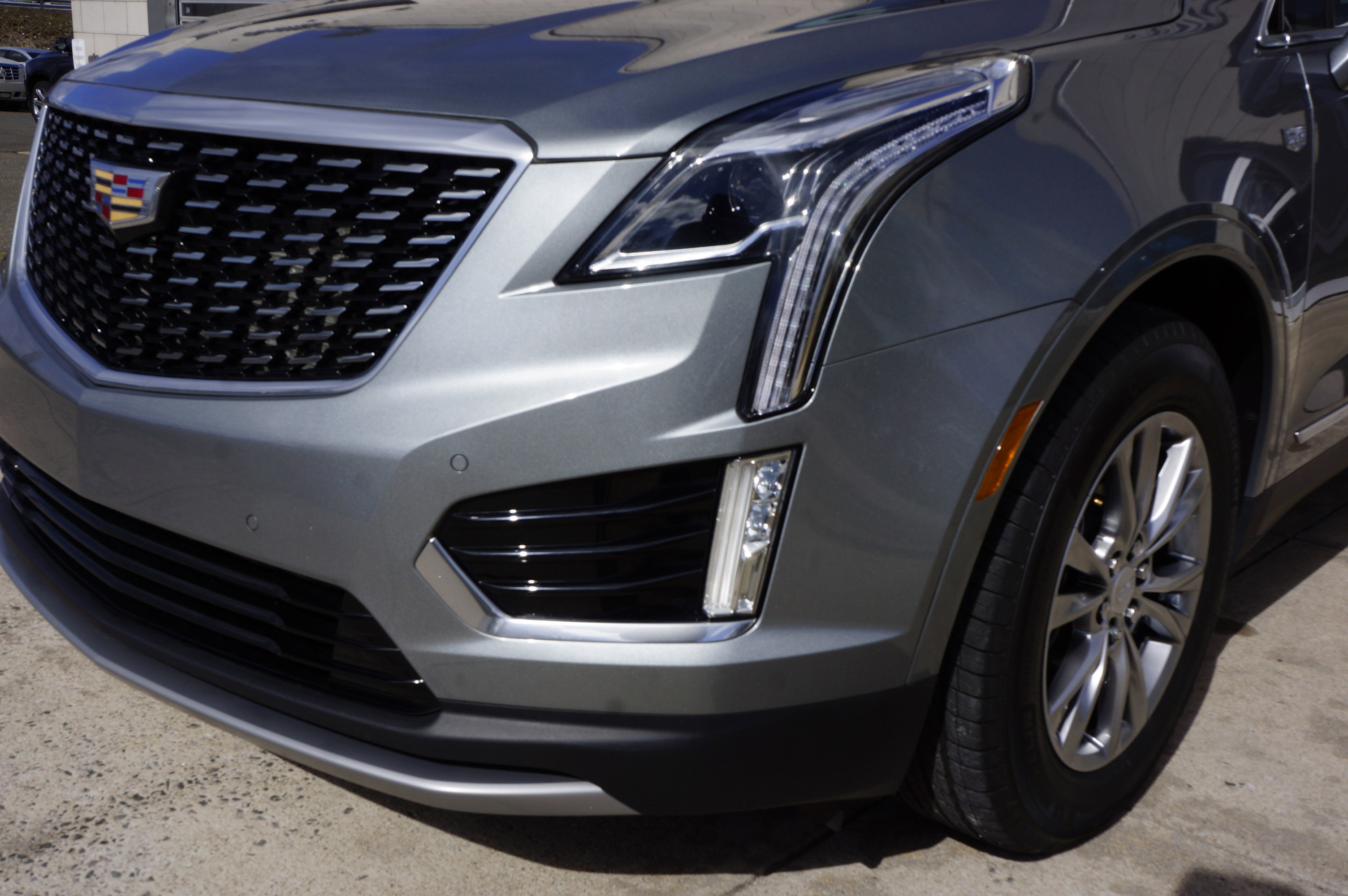 New 2025 Cadillac XT5 Luxury AWD/4WD image 16