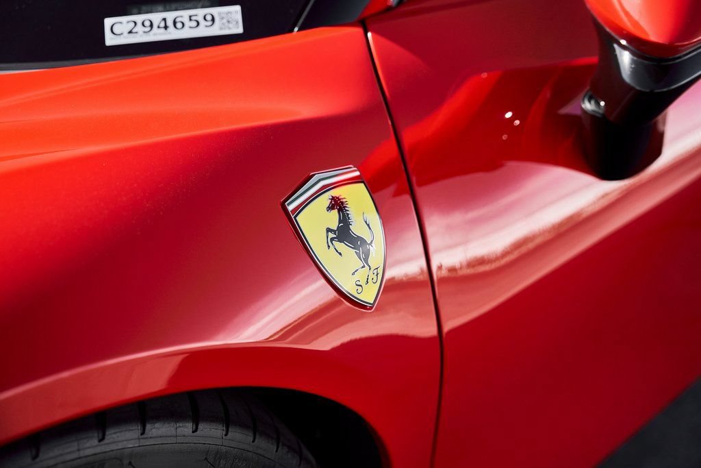 Used 2023 Ferrari SF90 Stradale AWD/4WD image 8