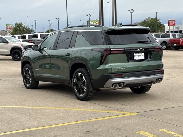 New 2027 Chevrolet Traverse LT w/ Sun and Wheel Package FWD image 11