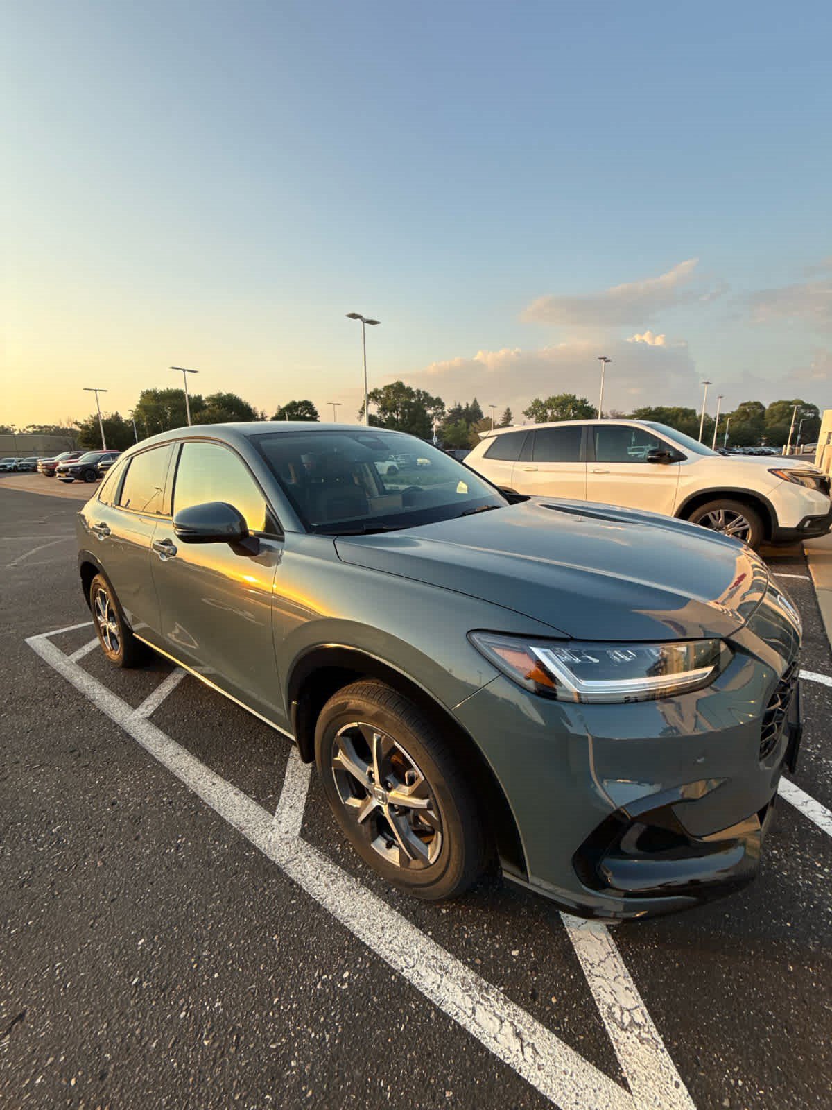 Used 2024 Honda HR-V EX-L image 3