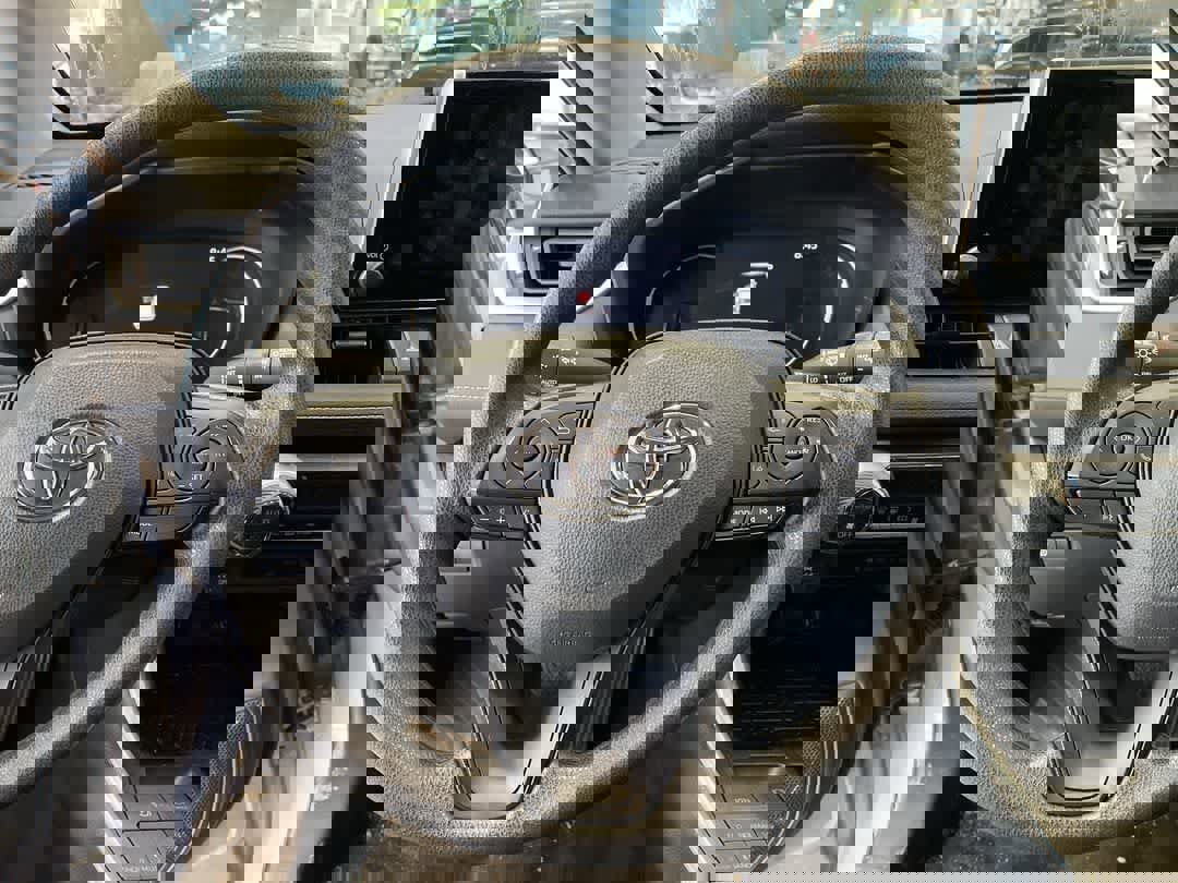 Certified 2025 Toyota RAV4 XLE image 15