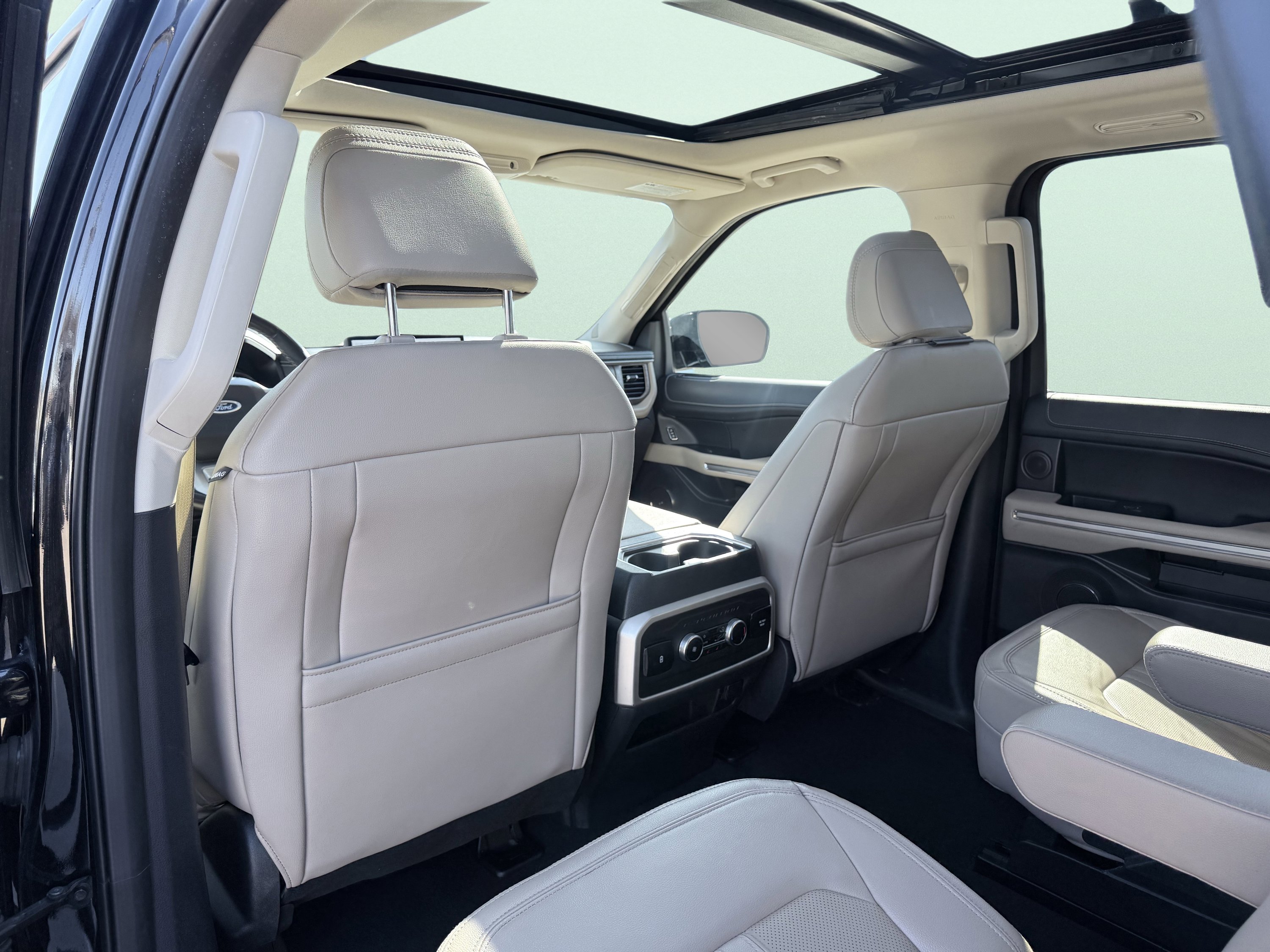 Used 2024 Ford Expedition Max Limited image 36