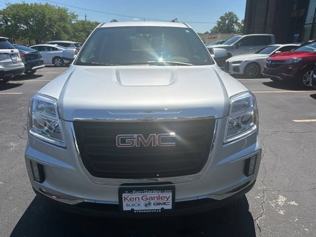 Used 2016 GMC Terrain SLE w/ Convenience Package AWD/4WD image 2