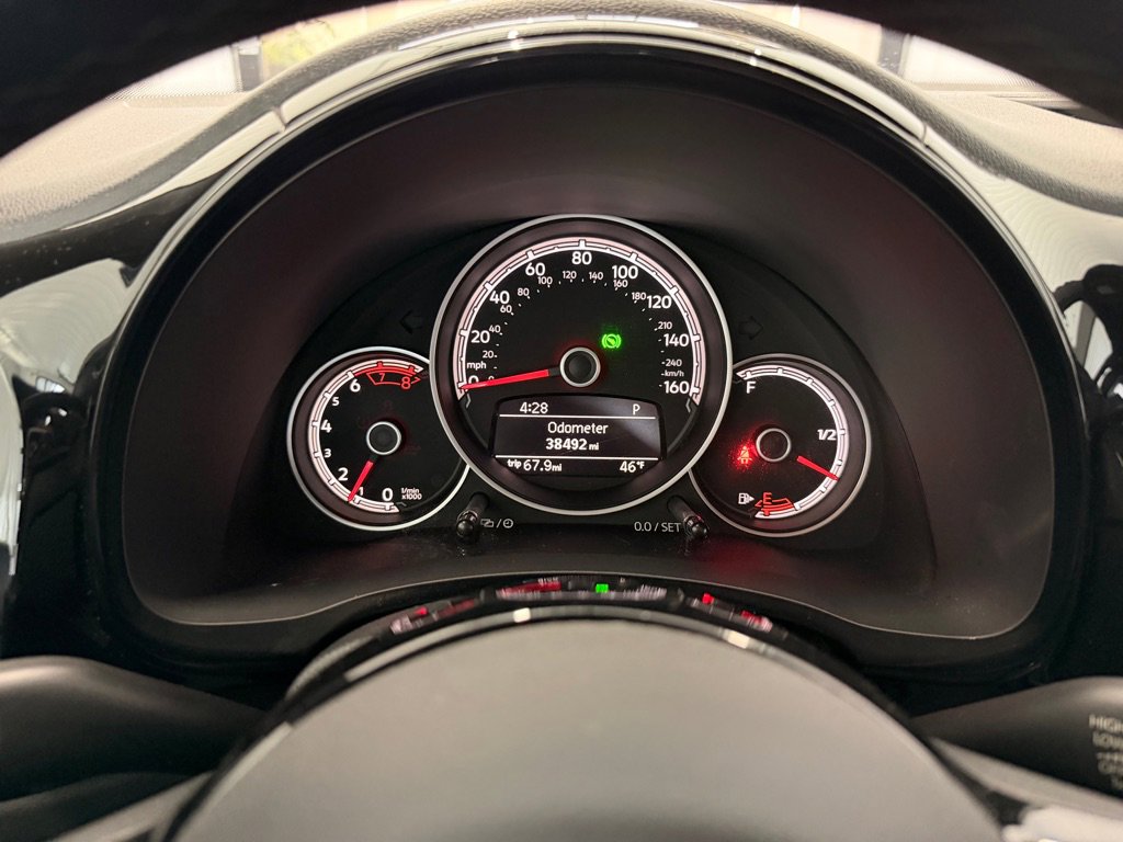 Used 2018 Volkswagen Beetle S image 20