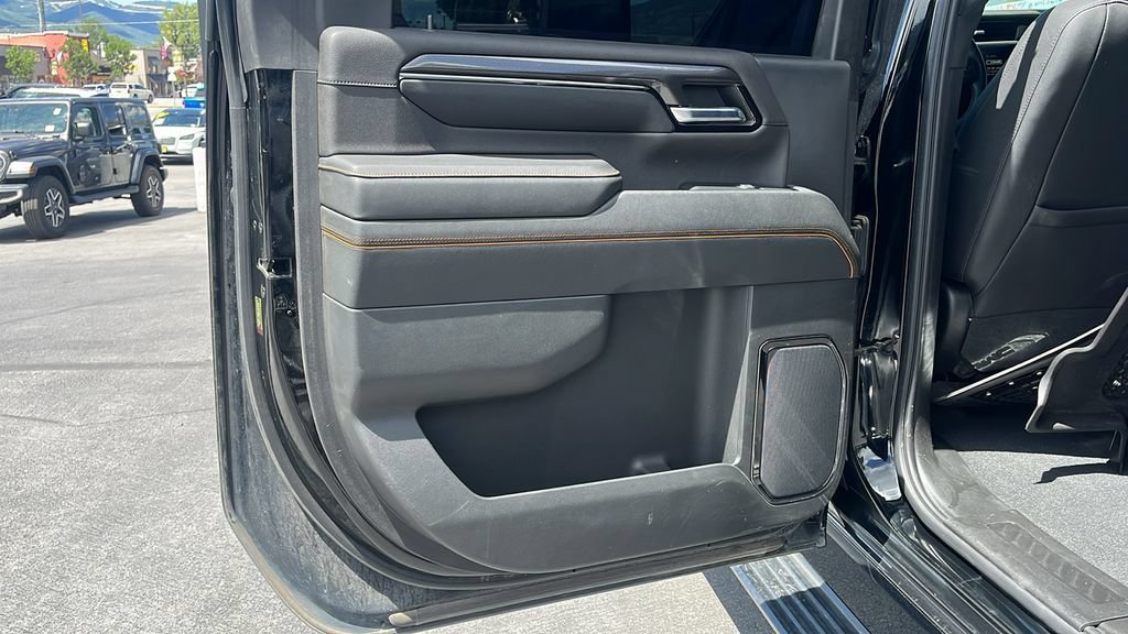 Used 2024 GMC Sierra 2500 AT4 w/ AT4 Premium Plus Package AWD/4WD image 19