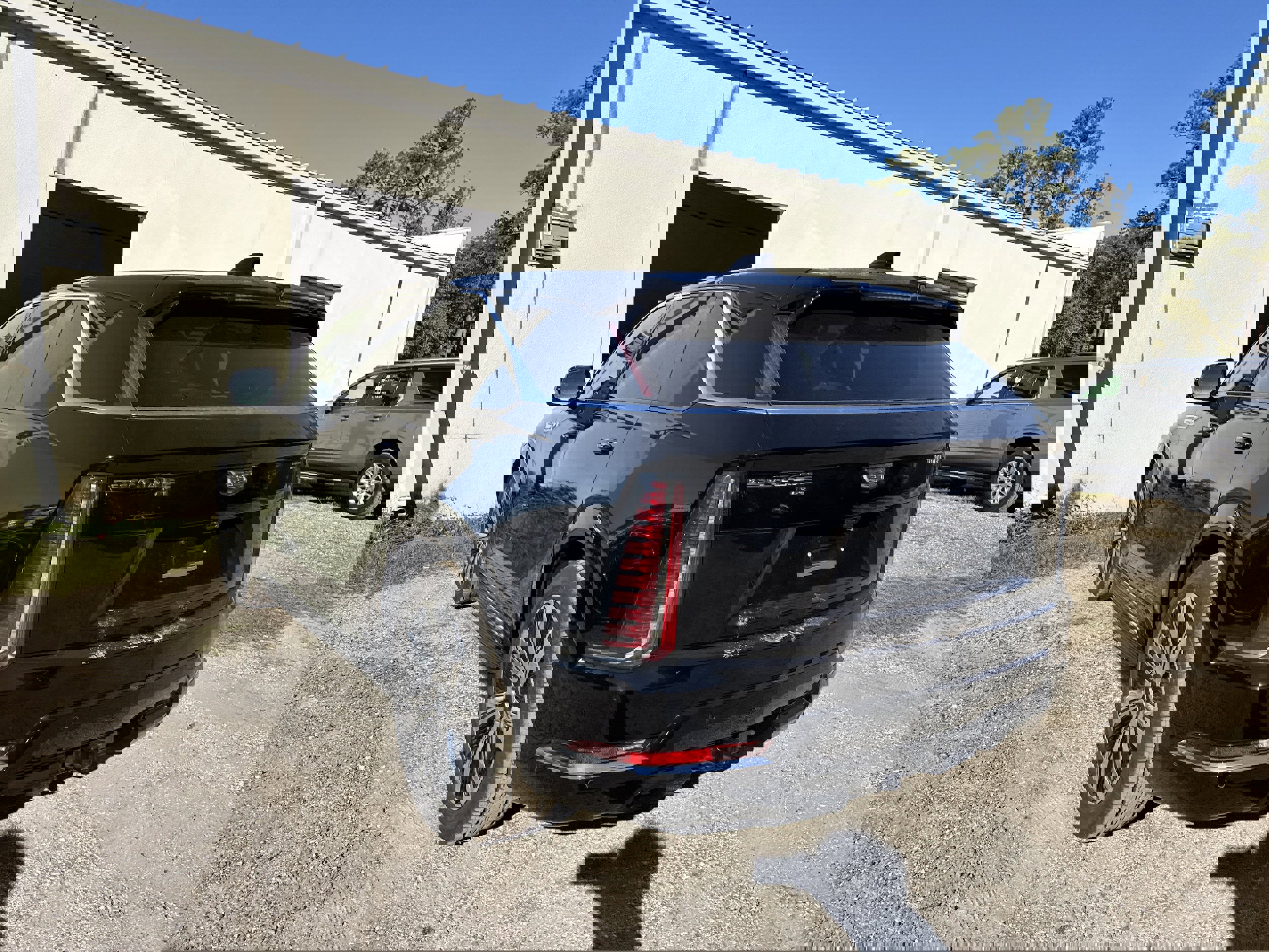 New 2025 Cadillac Escalade IQ Luxury 2 image 4