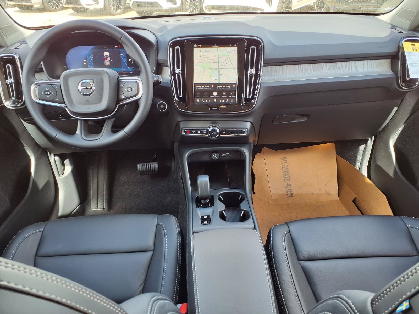 New 2026 Volvo XC40 B5 Core AWD/4WD image 11