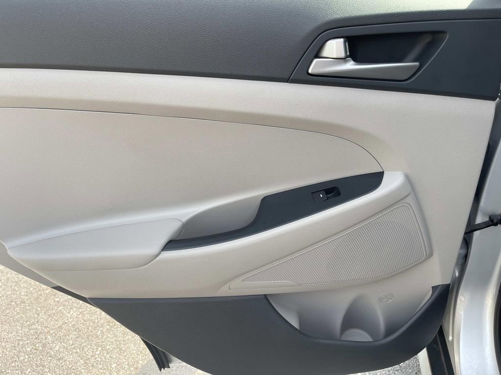 Used 2018 Hyundai Tucson SEL w/ Cargo Package FWD image 18