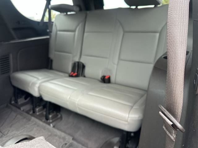 Used 2021 Chevrolet Suburban Z71 w/ Z71 Signature Package AWD/4WD image 25