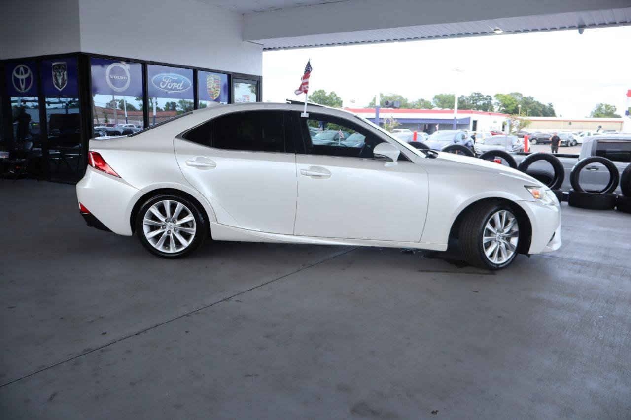 Used 2016 Lexus IS 200t RWD image 6