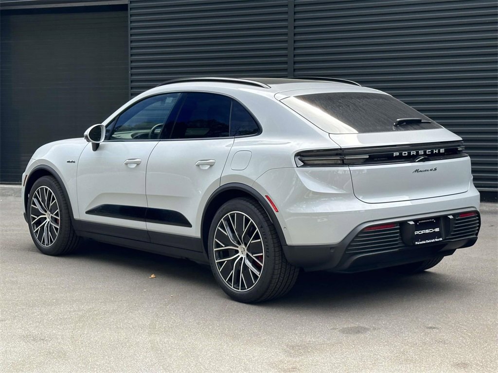 New 2025 Porsche Macan 4S Electric image 3