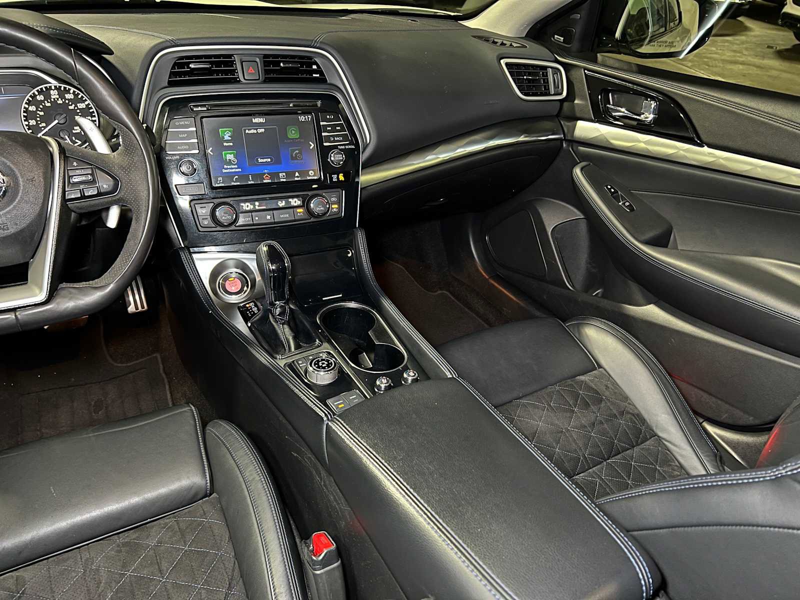 Used 2017 Nissan Maxima SR w/ Midnight Edition image 30