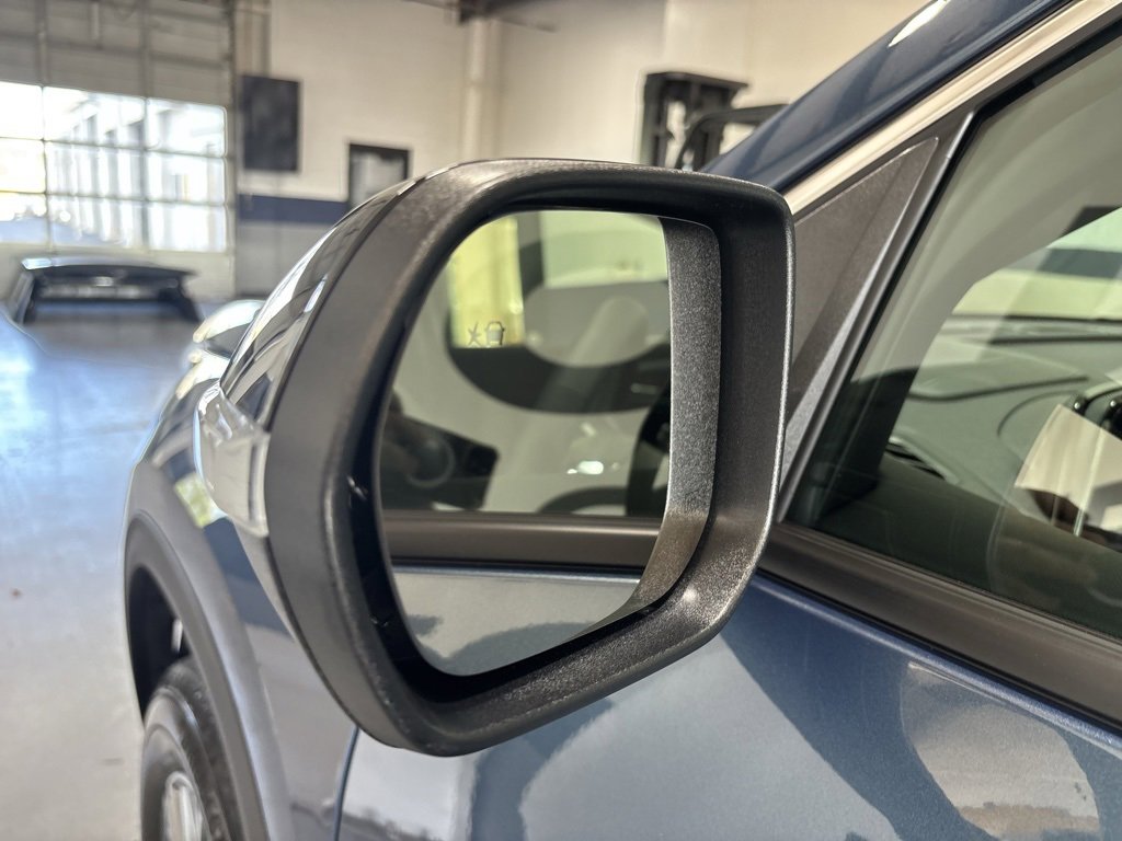 New 2026 Chevrolet Traverse LT w/ Driver Confidence Package image 9