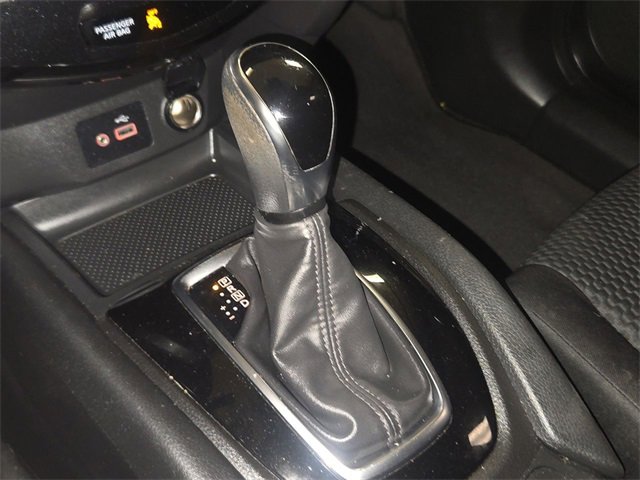 Used 2020 Nissan Rogue Sport S image 19