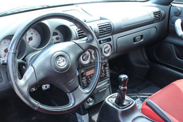 Used 2001 Toyota MR2 RWD image 15