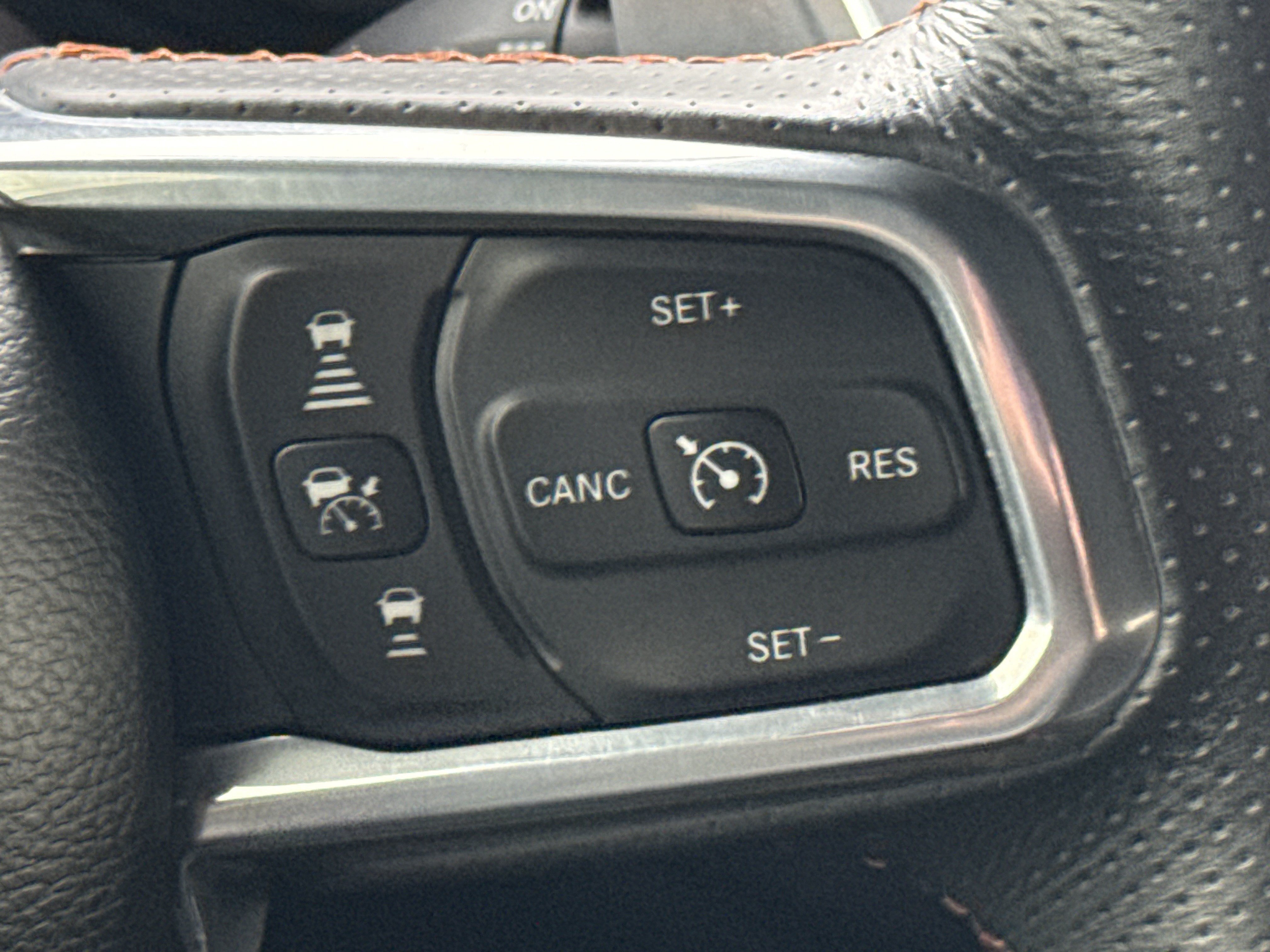 Used 2023 Jeep Wrangler Unlimited Rubicon 392 w/ Xtreme Recon 35" Tire Package AWD/4WD image 19