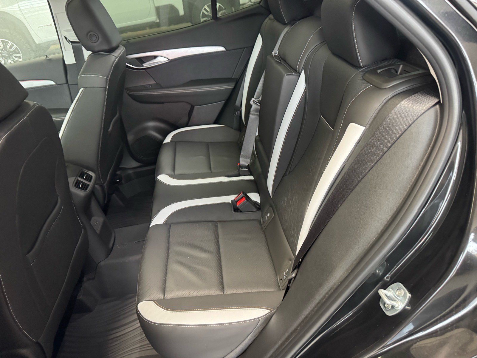 New 2026 Buick Envision Sport Touring AWD/4WD image 10