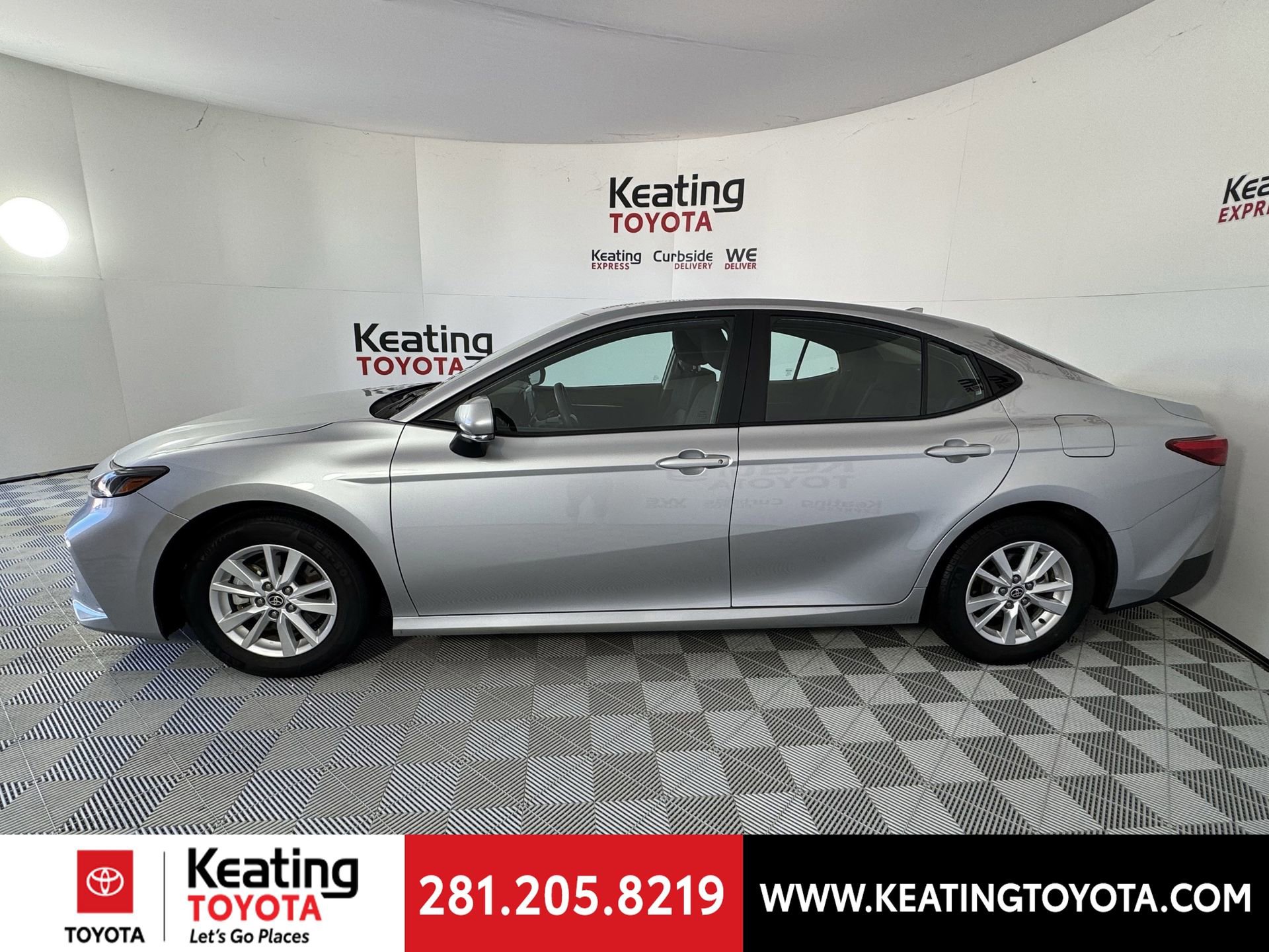 Certified 2025 Toyota Camry LE image 9