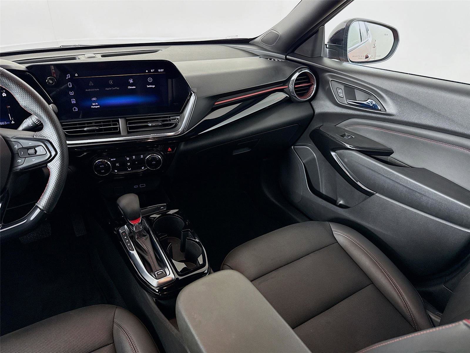 Used 2024 Chevrolet Trax RS w/ Driver Confidence Package image 23