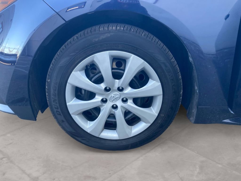 Used 2023 Toyota Corolla LE image 14
