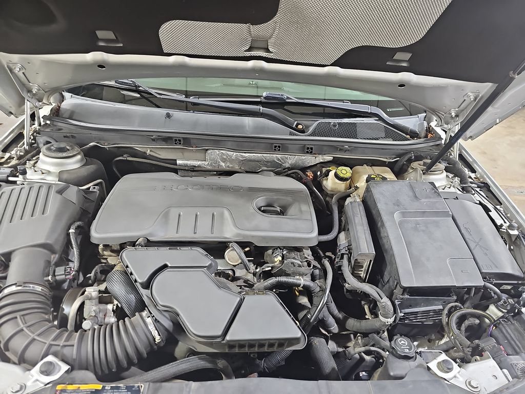 Used 2011 Buick Regal CXL FWD image 32